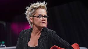 Inka Bause ungeschminkt: Ein ehrlicher Blick auf die TV-Ikone inka bause ungeschminkt